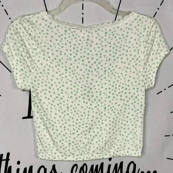 Pacsun Me to We Flora Keyhole Lace Trim Crop Top - Picture 5 of 5